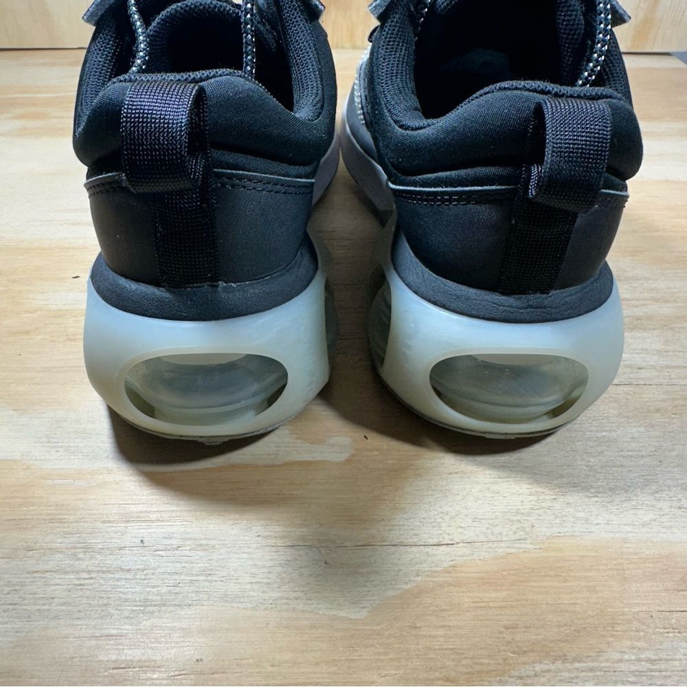 Nike Air Max Black and White Sneakers Women’s Size 7 - Picture 6 of 9